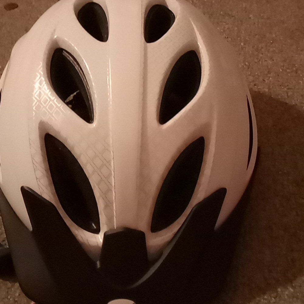 Head cap for riding